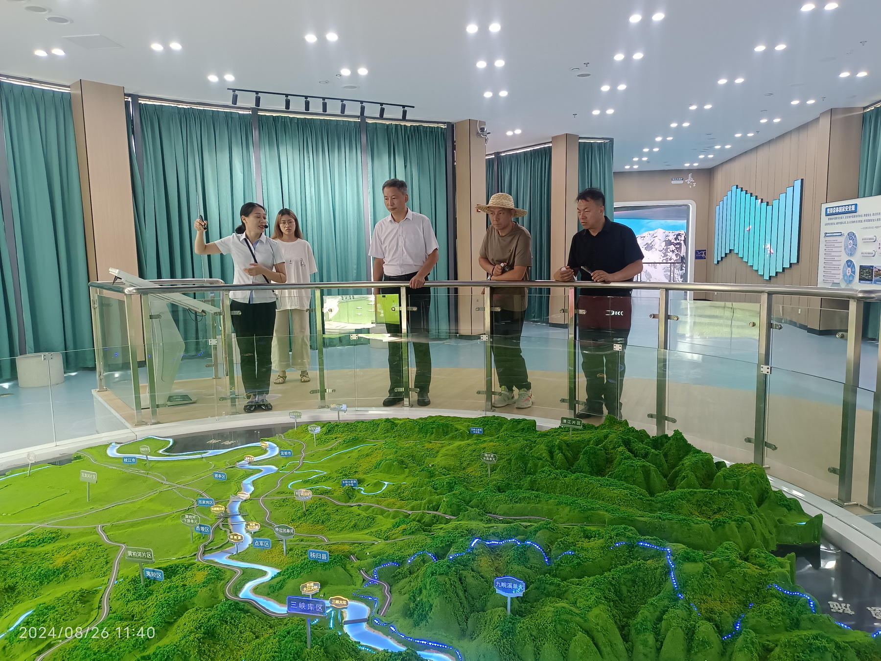 長江大保護(hù)科普教育基地1.jpg